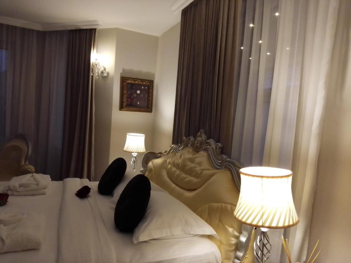 Casa Maria Roses Hotel ริชนอฟ ภายนอก รูปภาพ
