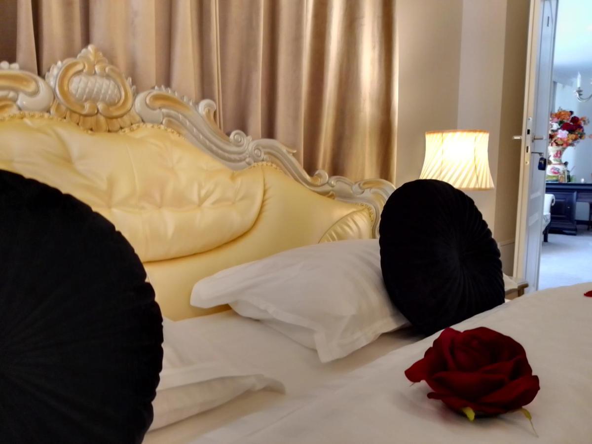 Casa Maria Roses Hotel ริชนอฟ ภายนอก รูปภาพ