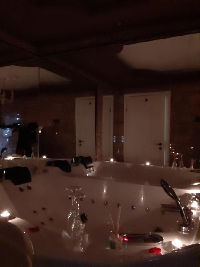 Casa Maria Roses Hotel ริชนอฟ ภายนอก รูปภาพ