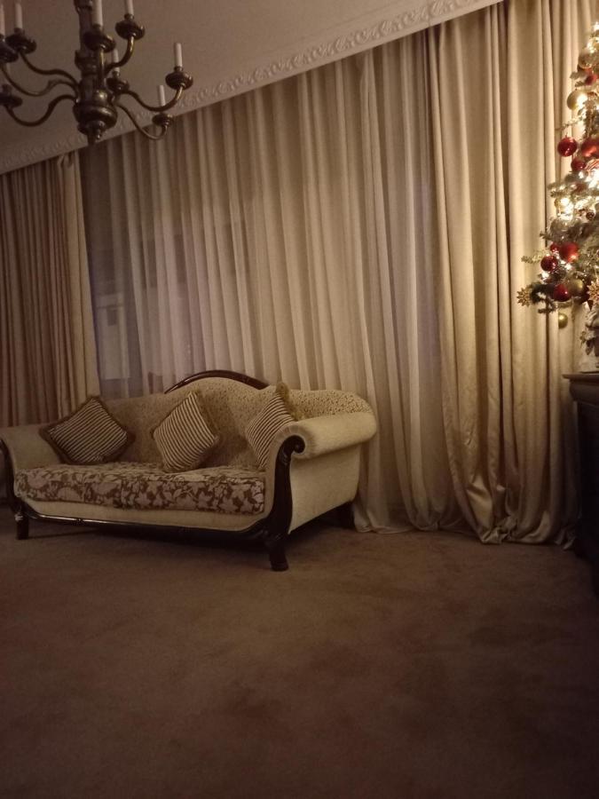 Casa Maria Roses Hotel ริชนอฟ ภายนอก รูปภาพ